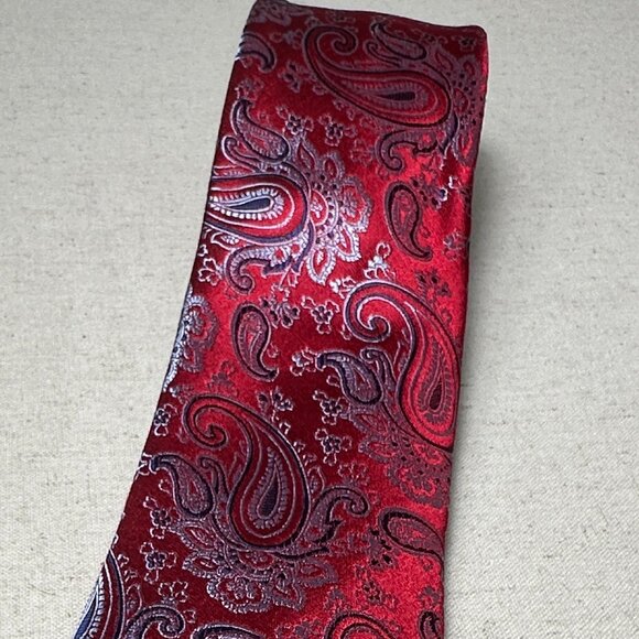Saddlebred Paisley Men'sTie – Red with Purple & Blue Flourish - Picture 3 of 3